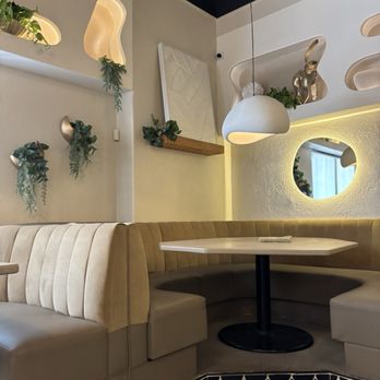 Luna Bistro Cafe - New American Near Me - Long Beach, California Luna Bistro Cafe - New American Near Me - Long Beach, California