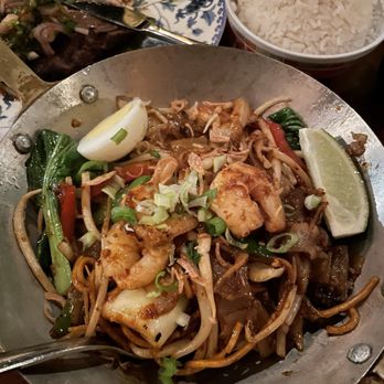 Laut - Spicy Night Market Noodle - Thai Near Me - New York, New York Laut - Spicy Night Market Noodle - Thai Near Me - New York, New York