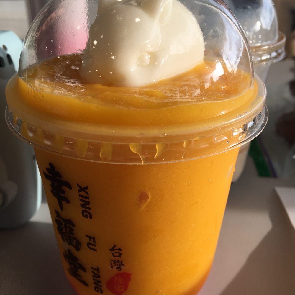 Mango slush with pink pearls & bunny jelly Mango slush with pink pearls & bunny jelly