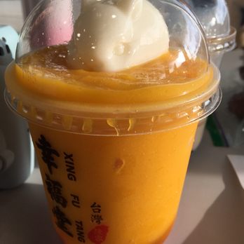 Xing Fu Tang - Mango slush with pink pearls & bunny jelly - Bubble Tea Near Me - Burnaby, British Columbia