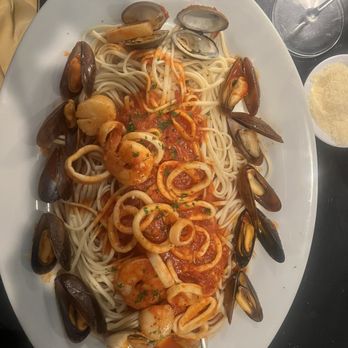 Villa Tuscanna - The picture does not show how massive the Zuppa Di Pesce dish is. - Italian Near Me - North Myrtle Beach, South Carolina Villa Tuscanna - The picture does not show how massive the Zuppa Di Pesce dish is. - Italian Near Me - North Myrtle Beach, South Carolina