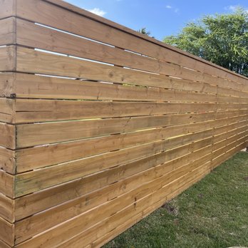 Kihei Fencing - Wood fence with clear coat - Fences & Gates Near Me Kihei Fencing - Wood fence with clear coat - Fences & Gates Near Me