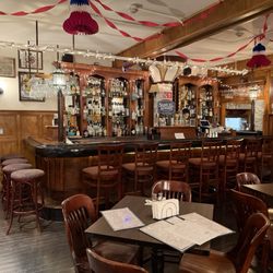 Dark Horse Tavern