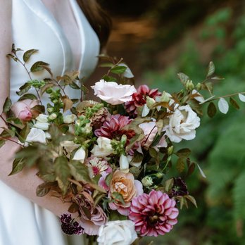 Bewilder Floral - Bridal bouquet - Floral Designers Near Me - Palo Alto, California Bewilder Floral - Bridal bouquet - Floral Designers Near Me - Palo Alto, California