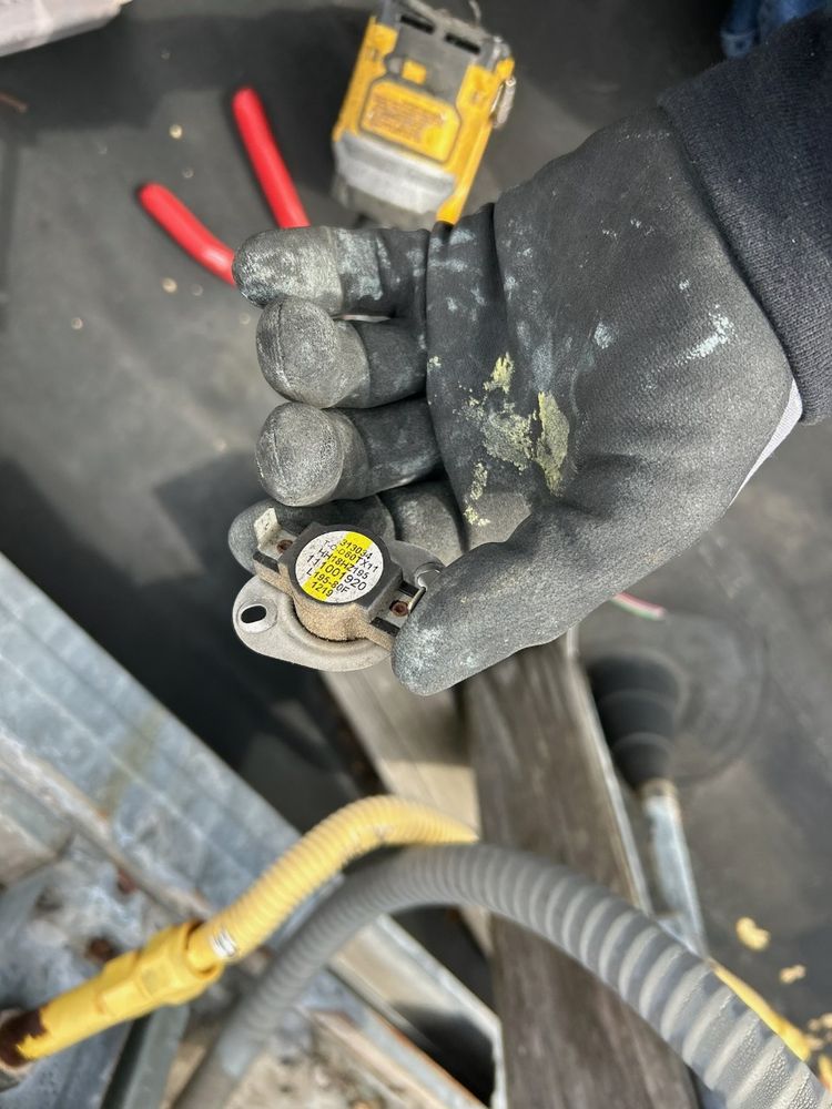 Slide of Echo Facility Solutions