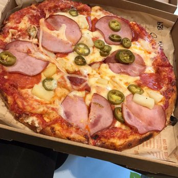 Blaze Pizza - Pineapple on my pizza. Don't hate lol - Salad Near Me - Pasadena, California