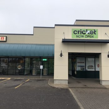 Cricket Wireless Authorized Retailer - Entrance - Mobile Phones Near Me - Eugene, Oregon