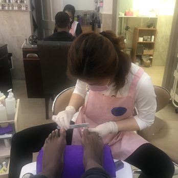 ES Nail Spa - Nail Salons Near Me - Brooklyn, New York