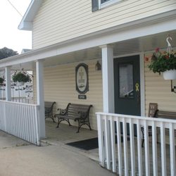 Apple Creek Alley