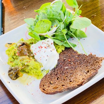 AOC - Fave puree - Cocktail Bars Near Me - Los Angeles, California