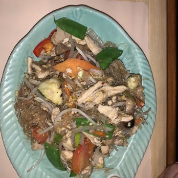 Thai Place Restaurant - Drunken Noodle - Thai Near Me - Phoenixville, Pennsylvania