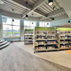 Hamilton East Public Library - Noblesville - Kids area