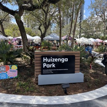 Huizenga Park - Parks Near Me - Fort Lauderdale, Florida