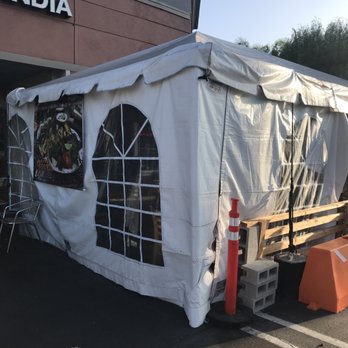 Fanoos Grill - Outdoor dining area - Middle Eastern Near Me - Torrance, California
