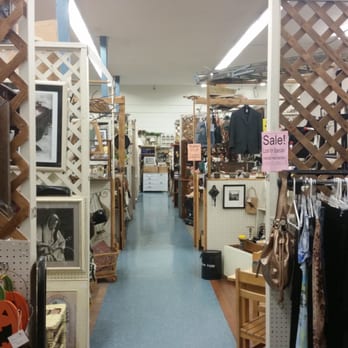 Collectors Market - Antiques Near Me - Medford, Oregon Collectors Market - Antiques Near Me - Medford, Oregon