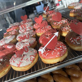 B & B Donuts - Valentines creations 2022 - Donuts Near Me - Fullerton, California B & B Donuts - Valentines creations 2022 - Donuts Near Me - Fullerton, California