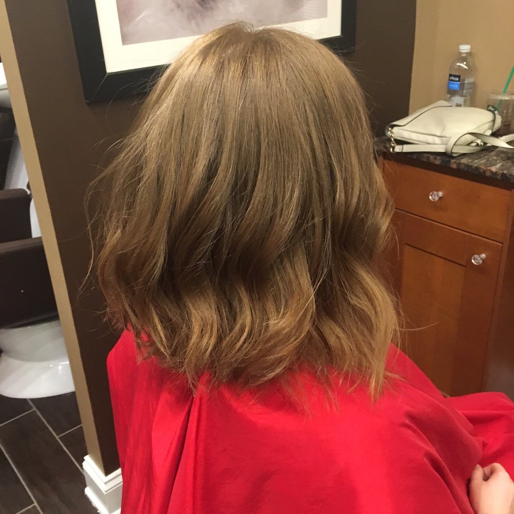 Back of cut with curl by Claudia Back of cut with curl by Claudia