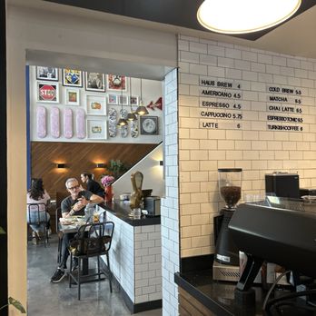 Monica Cafe - Cafes Near Me - Santa Monica, California