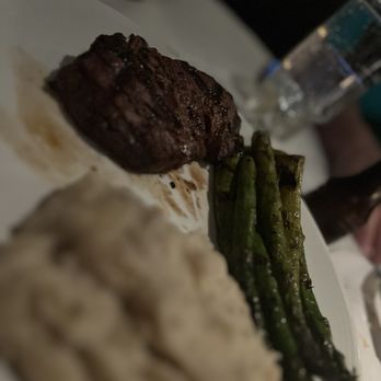 Davenport's Restaurant - Mashed potatoes with asparagus - Seafood Near Me - Encino, California Davenport's Restaurant - Mashed potatoes with asparagus - Seafood Near Me - Encino, California