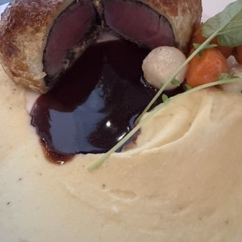Gordon Ramsay Hell's Kitchen - Beef Wellington - New American Near Me - Las Vegas, Nevada