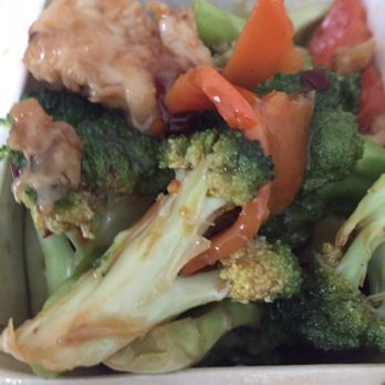 China House - Chicken with broccoli - Chinese Near Me - Pittsburgh, Pennsylvania China House - Chicken with broccoli - Chinese Near Me - Pittsburgh, Pennsylvania