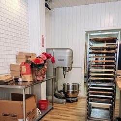 Pie Bird Bakeshop - I see a giant Hobart (8/23/25)