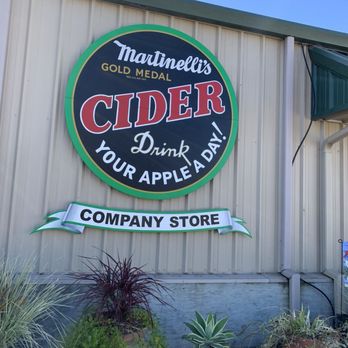 Martinelli's Company Store - Storefront - Souvenir Shops Near Me - Watsonville, California