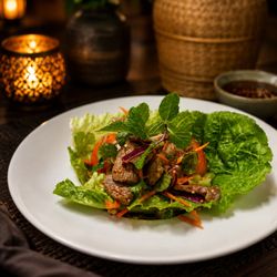 Bangkok BBQ - Beef Salad