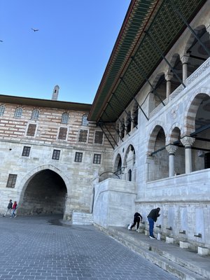 Yeni Mosque by null