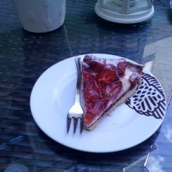 Cukiernia Sowa - Mmm tarta truskawkowa :)