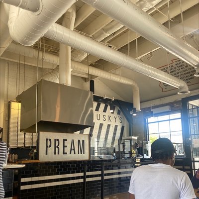 Slim & Husky's Pizza (North Nashville) by null