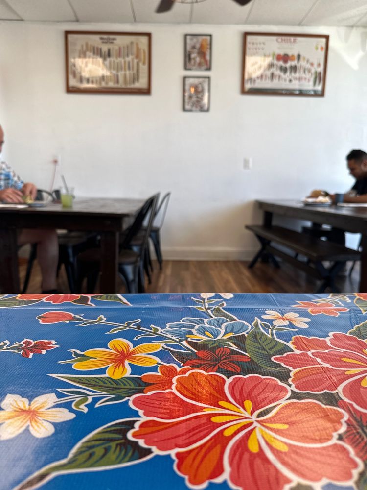 Maiz De La Vida Tortilla Shop