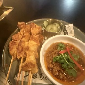 Kin Khao - Thai Near Me - Monrovia, California