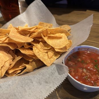 El Zarape Cocina Y Tequila - Complimentary chips and spicy salsa - Mexican Near Me - Cypress, California