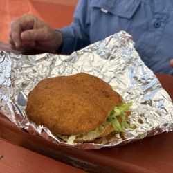 Pueblo Food Red Rocks - Pueblo Burger