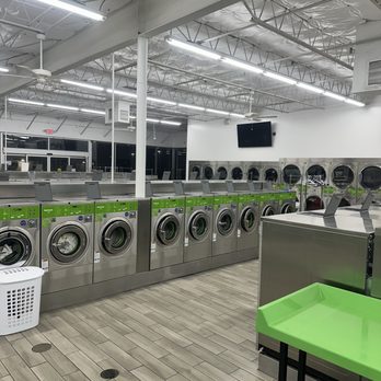 Loyal Laundry - Inside - Laundromat Near Me - Fort Worth, Texas