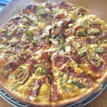 Aurelio's Pizza - Pepperoni and Green Bell Pepper Pizza (Medium) - Pizza Near Me - Las Vegas, Nevada