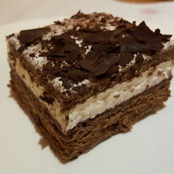 Yantar de la Ribera - Tarta Selva Negra - Spanish Near Me - Barcelona, B Yantar de la Ribera - Tarta Selva Negra - Spanish Near Me - Barcelona, B