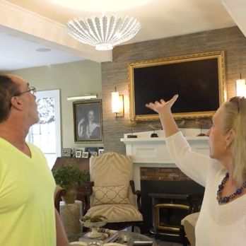 Peter C Schiffer Decorative Painting - Metallic ceiling project on
"Home ,Life and Style"
with Parker Kelley ,
(Season 4, Episode 10) , available now on Youtube. - Painters Near Me Peter C Schiffer Decorative Painting - Metallic ceiling project on
"Home ,Life and Style"
with Parker Kelley ,
(Season 4, Episode 10) , available now on Youtube. - Painters Near Me