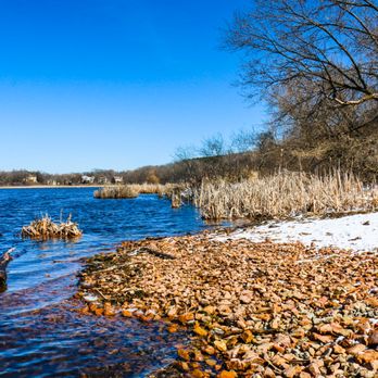 Carver County Minnewashta Park - Lake Minnewashta - Photo by KathleenRileyPhotography.com - Dog Parks Near Me - Chanhassen, Minnesota Carver County Minnewashta Park - Lake Minnewashta - Photo by KathleenRileyPhotography.com - Dog Parks Near Me - Chanhassen, Minnesota