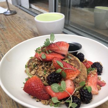 Blueys Kitchen - Pancakes and matcha latte - Cafes Near Me - Santa Monica, California Blueys Kitchen - Pancakes and matcha latte - Cafes Near Me - Santa Monica, California