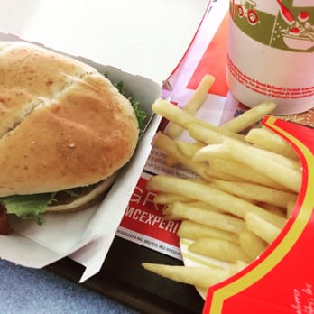 Mc Donald´s - Pollo y panceta - Fast Food Near Me - Córdoba, X Mc Donald´s - Pollo y panceta - Fast Food Near Me - Córdoba, X