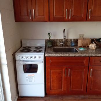 Solid Built Construction - New stove wire connection to wall is compliant with local electrical code. Appliance is ready to use & fully functional. - General Contractors Near Me - Honolulu, Hawaii