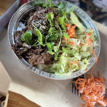 Nguyen's Kitchen - Bulgogi Short Rib Steak Bowl - Vietnamese Near Me - South Gate, California