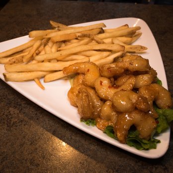 D2 Sports Pub - Stop in today! - Sports Bars Near Me - Appleton, Wisconsin