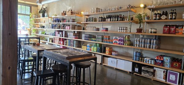 Beer Girl, Growlers & Bottleshop by null