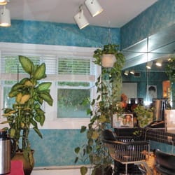 Peppe Ramon Salon - Color and Highlighting Room
