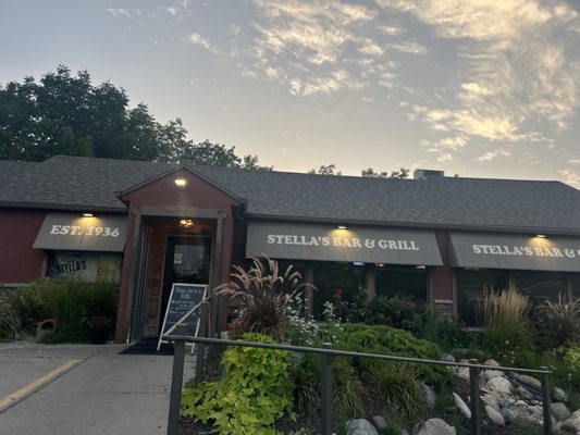 Stella's Bar & Grill by null