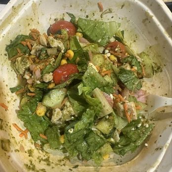 sweetgreen - Healthy Salads, Wraps, and Bowls - Build your own salad Chicken with 7 toppings - Salad Near Me - Torrance, California