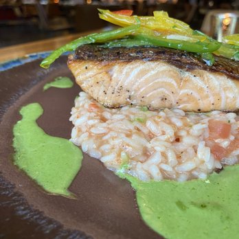 Toro Snowmass - Toro salmon - Wine Bars Near Me - Snowmass Village, Colorado